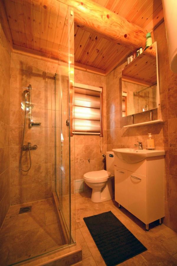 Milanova Koliba Zlatar Chalet *